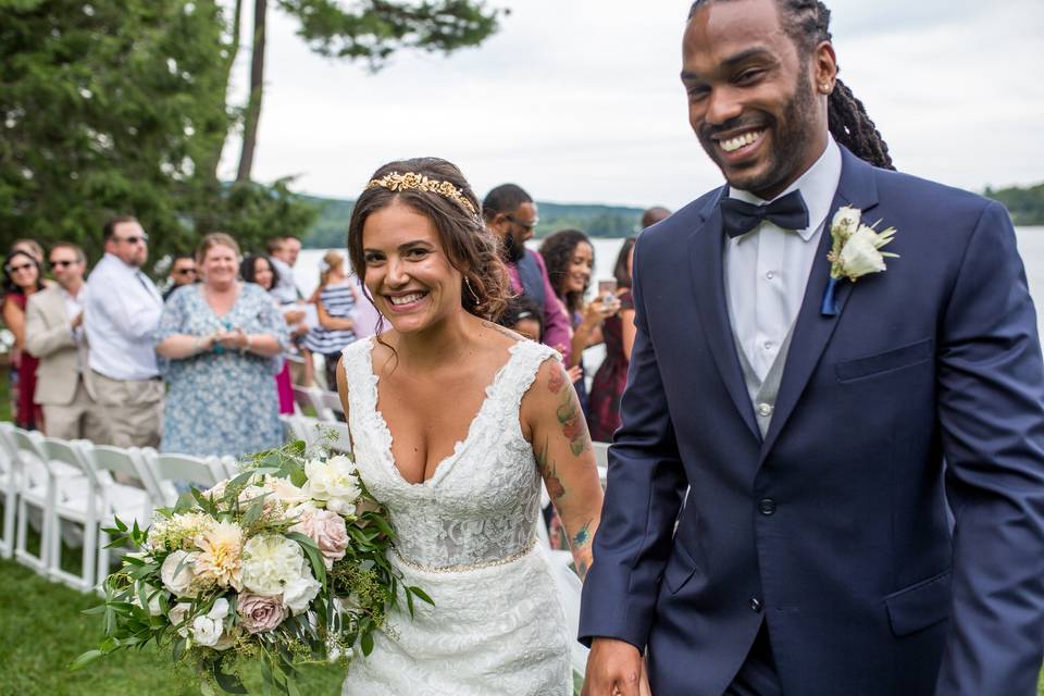 Amy & Steve's wedding day at Interlaken Inn in Lakeville, CT shot by Classic Photographers' Saeide K.