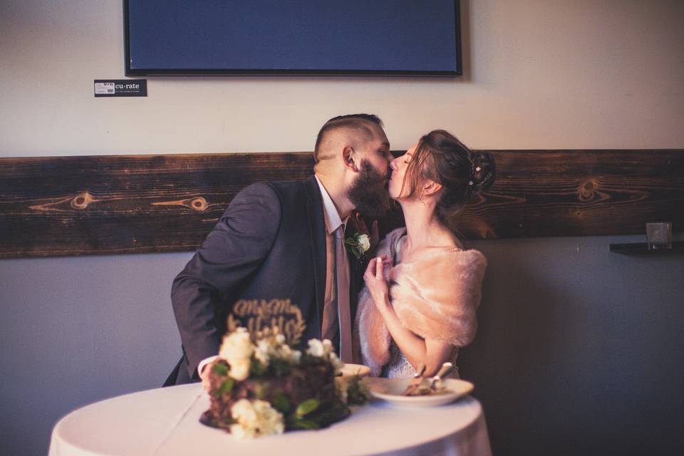 Charlotte & Jed's wedding day was full of beautiful details and amazing candid moments for Classic Photographer's own Lauren O. to capture!