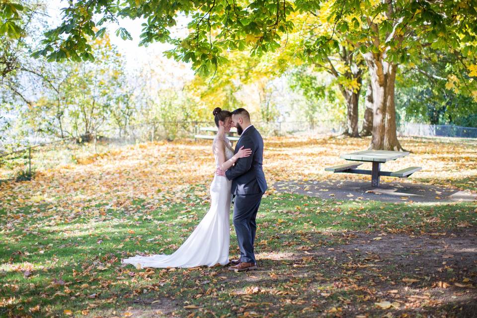 Charlotte & Jed's wedding day was full of beautiful details and amazing candid moments for Classic Photographer's own Lauren O. to capture!