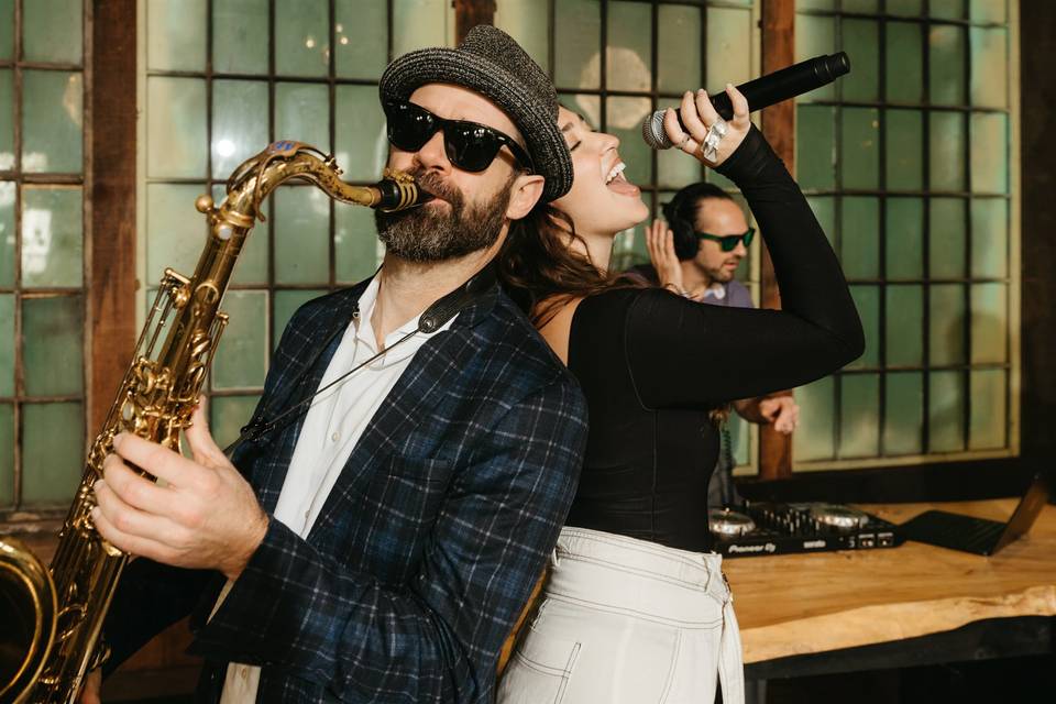 Blue Wave Band