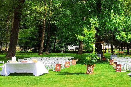 Scenic outdoor ceremony