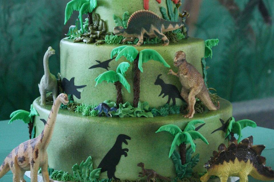 Dinosaur-themed Bar Mitzvah cake