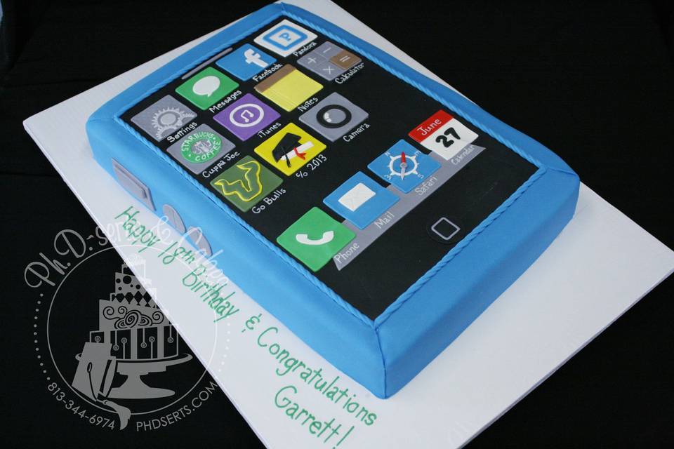 iPhone graduation cake!