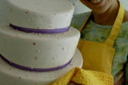 Queen Anne's Lace Cakes