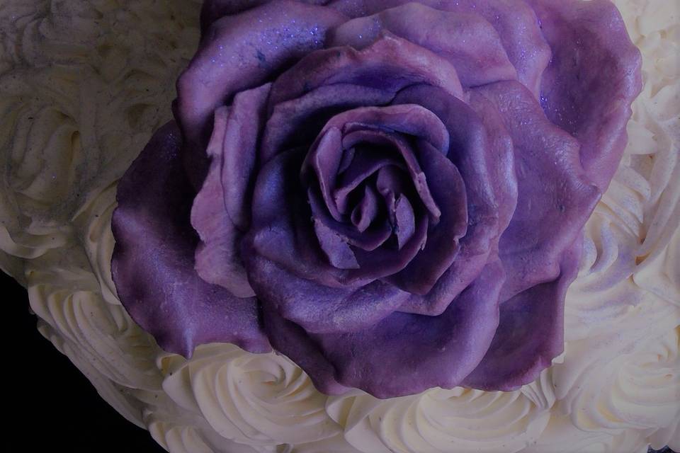 Lavender Love with Edible Rose by Queen Anne's Lace Cakes