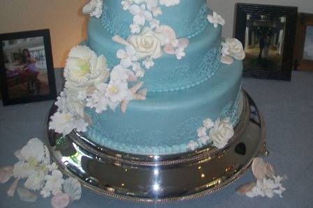 beachy wedding cake