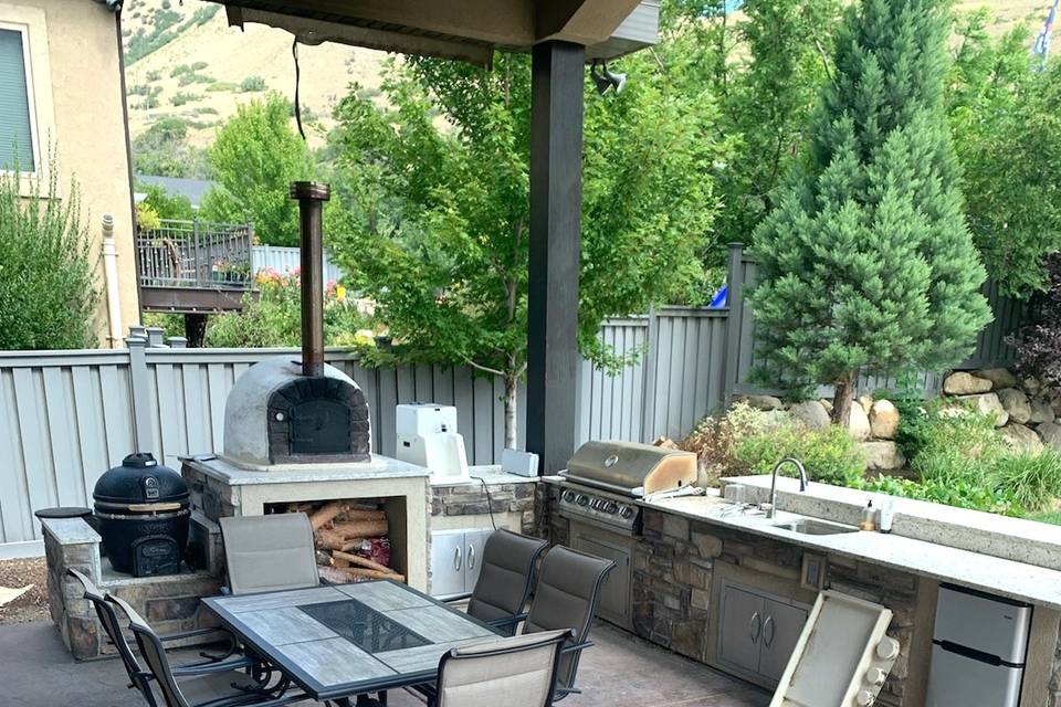 Outdoor kitchen