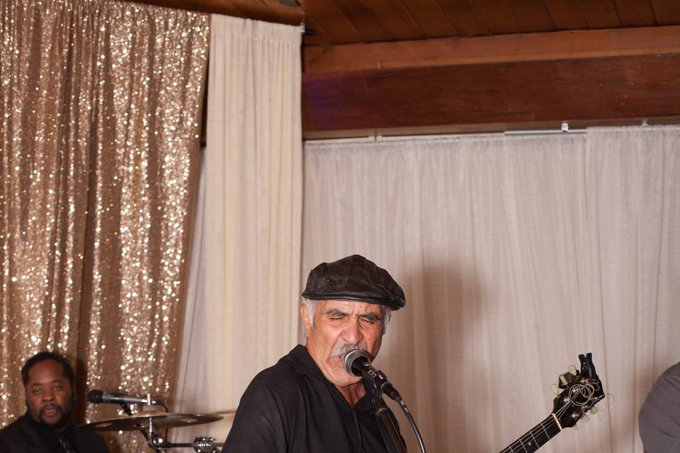 Live Band