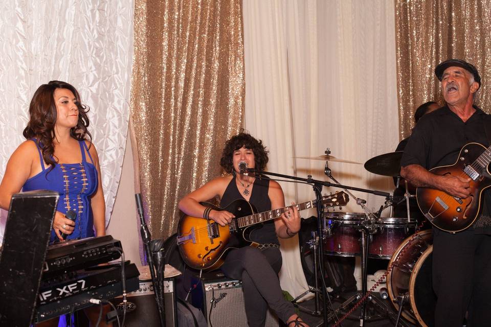 Live Band