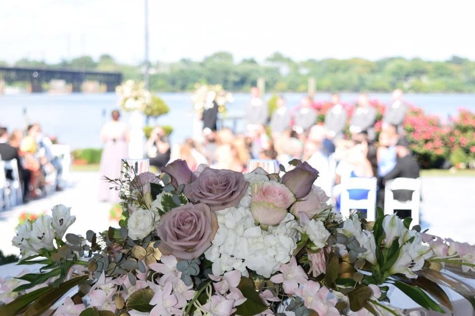 Sweetheart table decor.