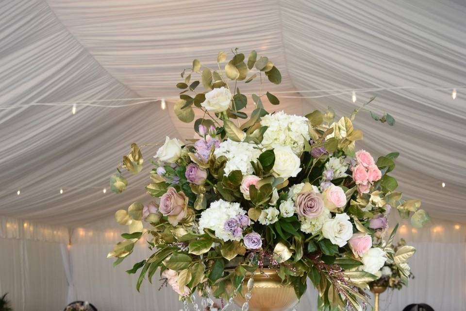 Stunning Florals in the tent.