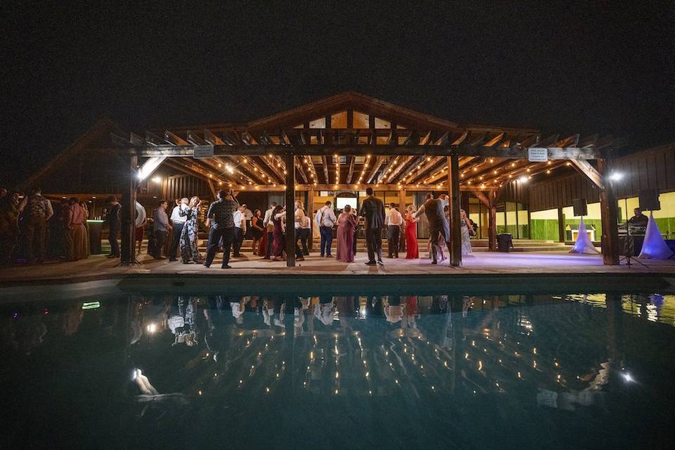 Night reception at Oasis