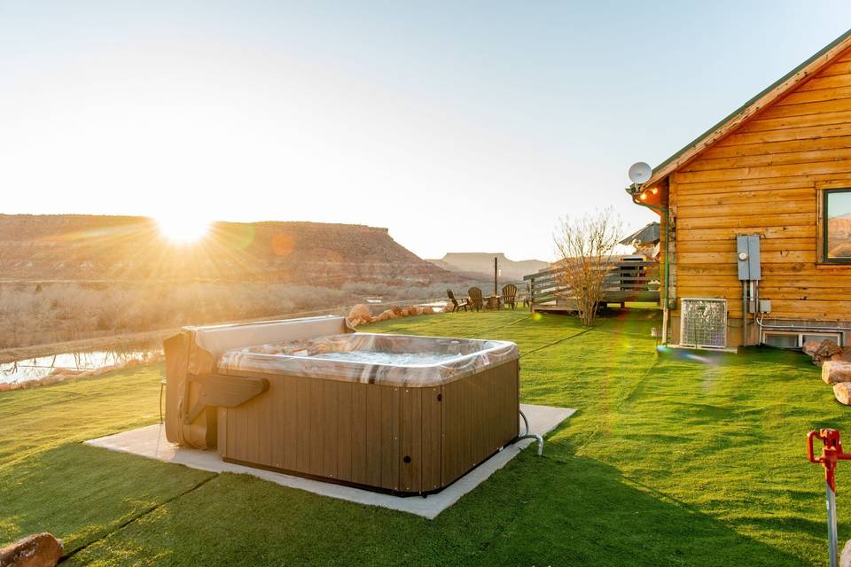 Hot Tub View- Zion Chalet