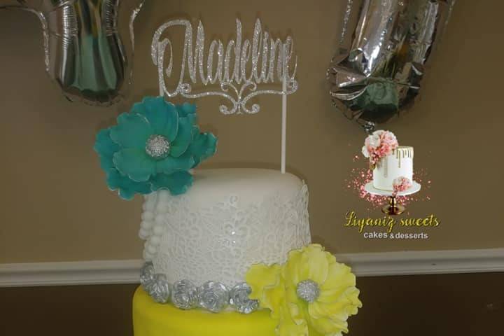 Tiers fondant turquoise silver