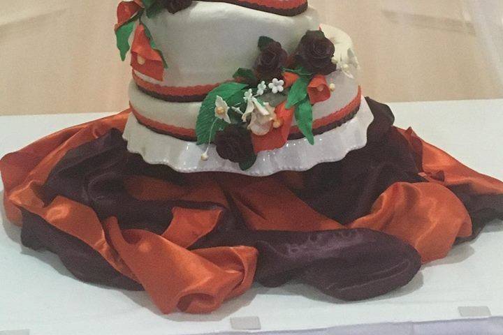 Tilted wedding cake