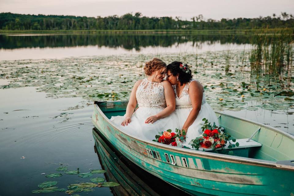 Brides in boat