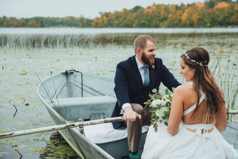 Bride & Groom in boat