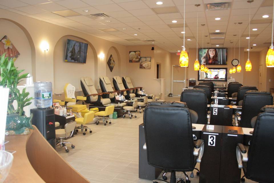 Precious Nails Salon and Spa