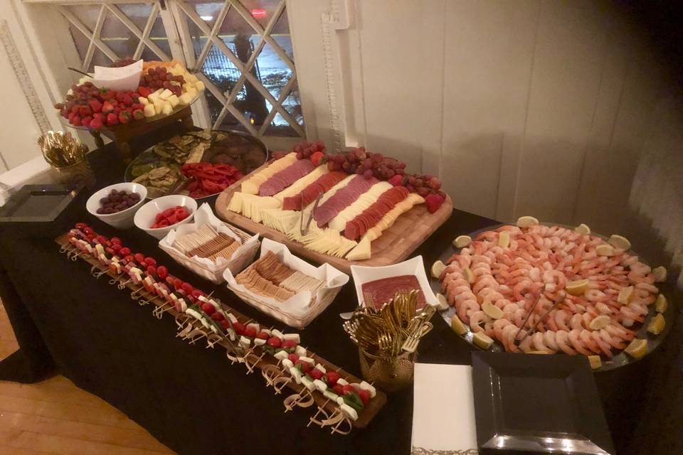 Red & White Catering