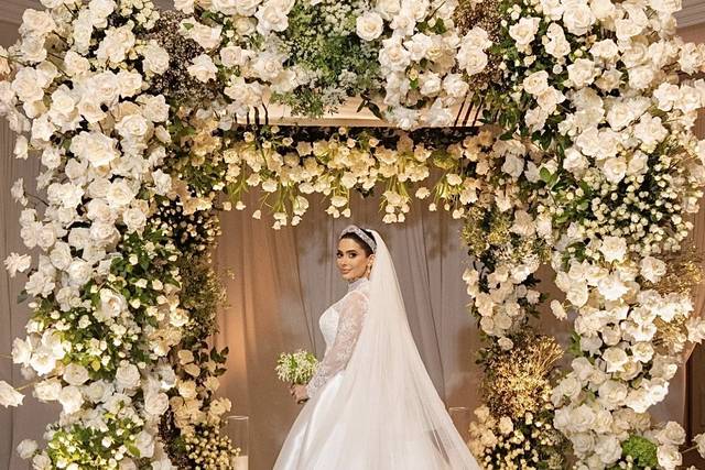 Timeless bride