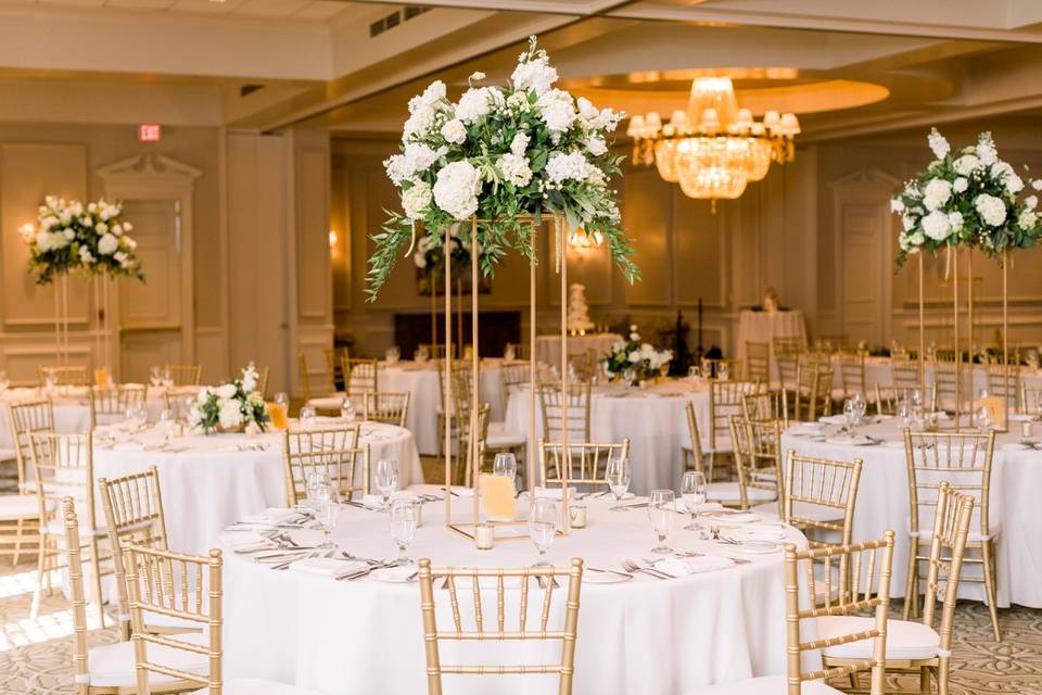 Purple/Gold Tablescape