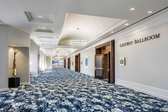 DoubleTree SJ Foyer