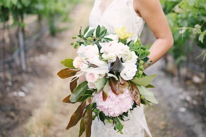 Bride holding her wedding bouquet