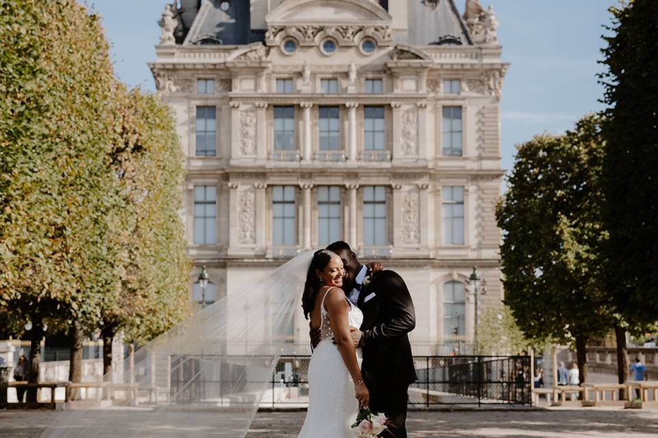 Wedding photos in Paris