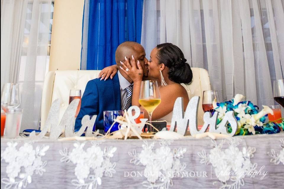 Kissing at the reception