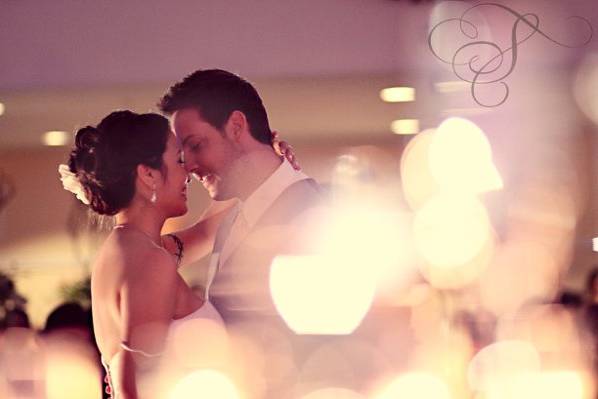 First dance...
© Snider Photo and Design
http://www.sniderphotoanddesign.com