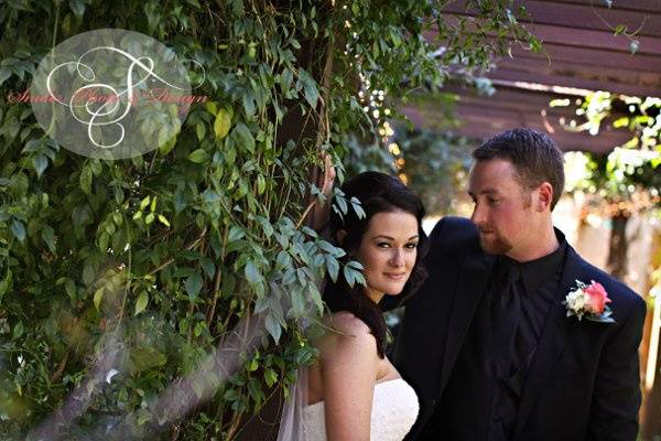 Bride and Groom, formals, romantics
© Snider Photo and Design
http://www.sniderphotoanddesign.com