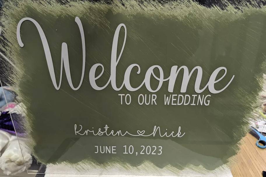 Personalized welcome sign