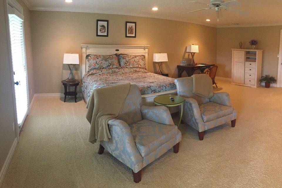 Bed & Breakfast Bridal Suite