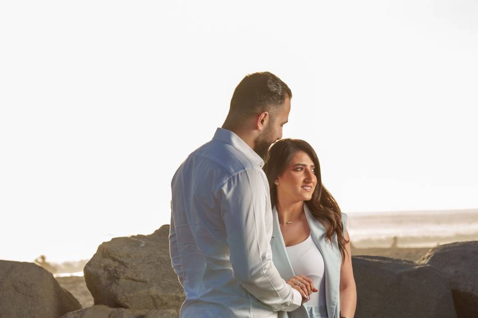 Nice Sunset engagement Session