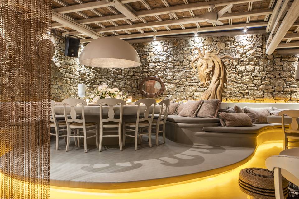 Restaurant - stone tables