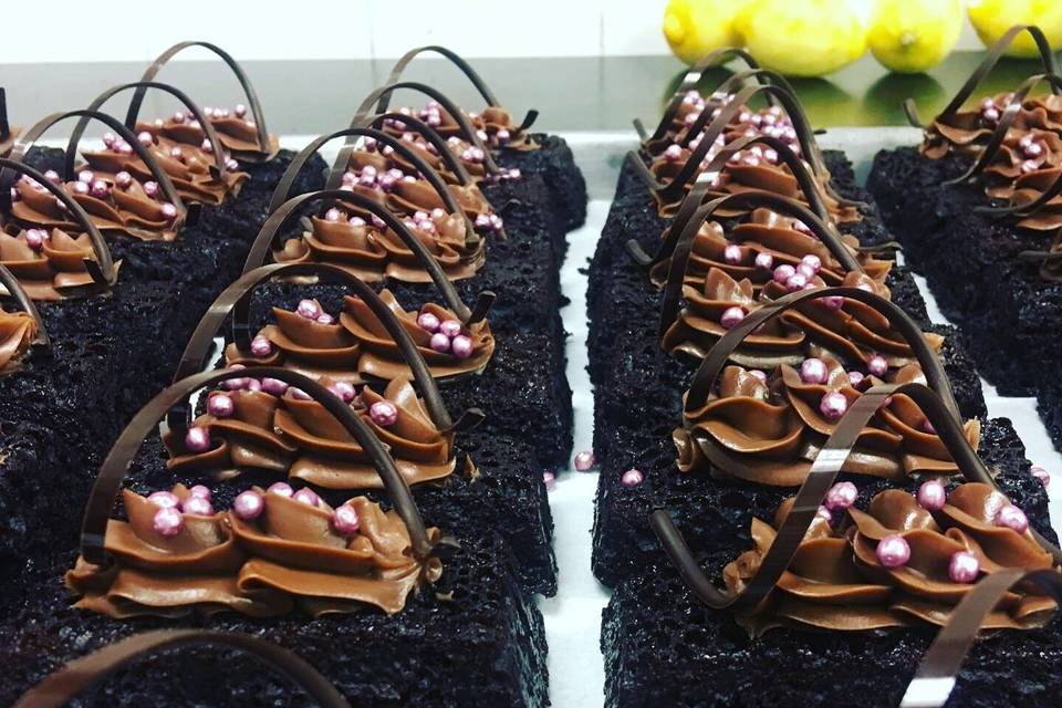 Chocolate mini cakes