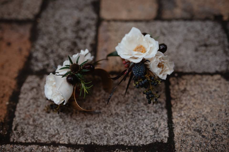 Modern cuff wrist corsage