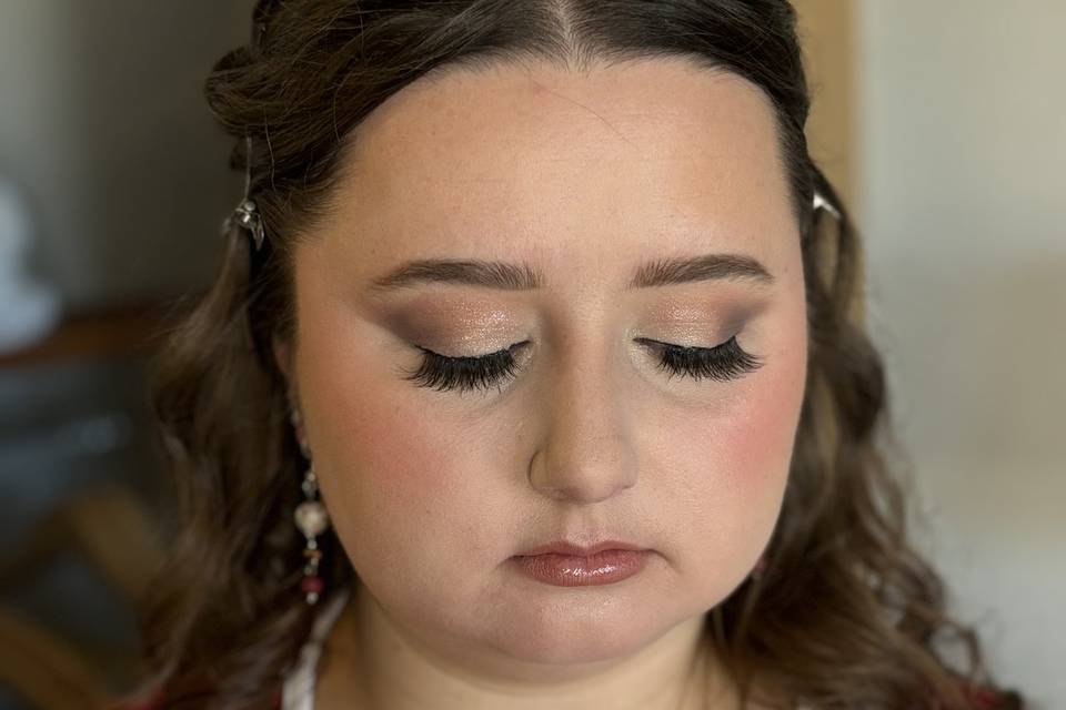Natural makeup