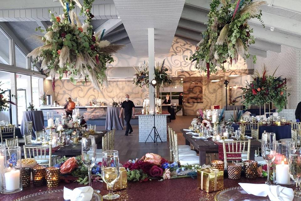 Sweetheart Table Setup on Stag