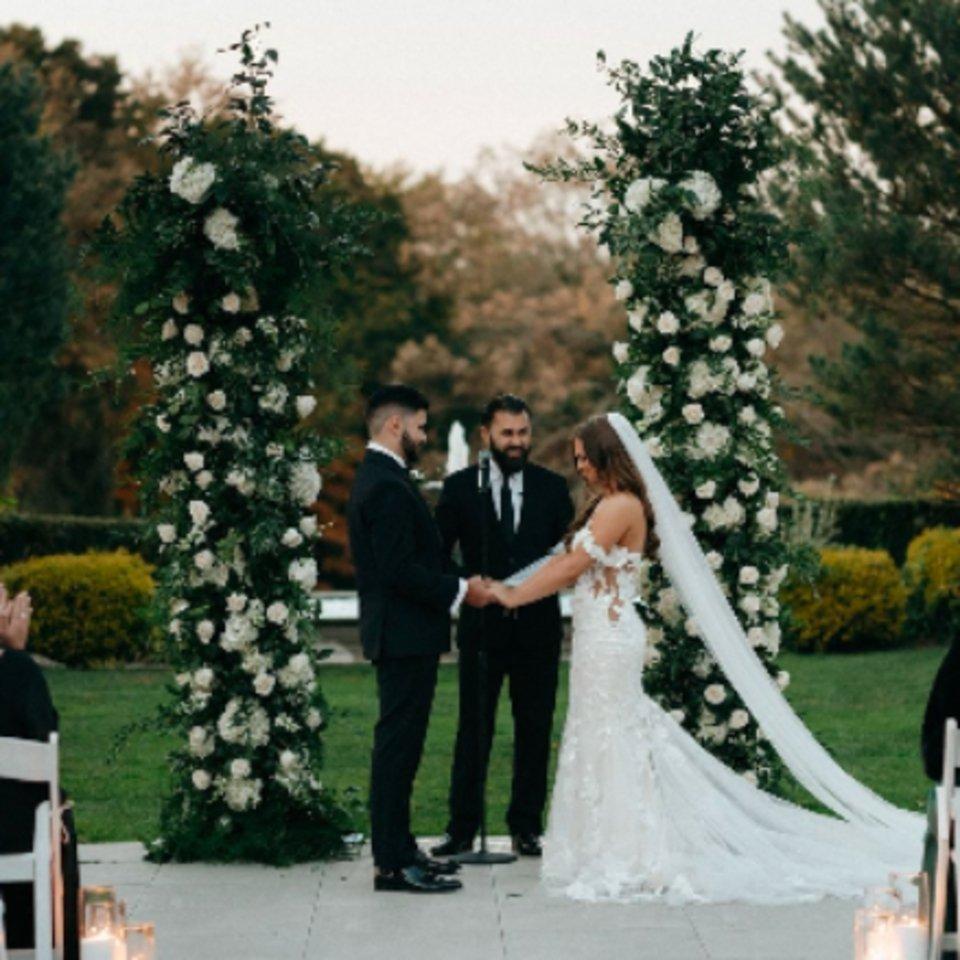 Officiant Christopher