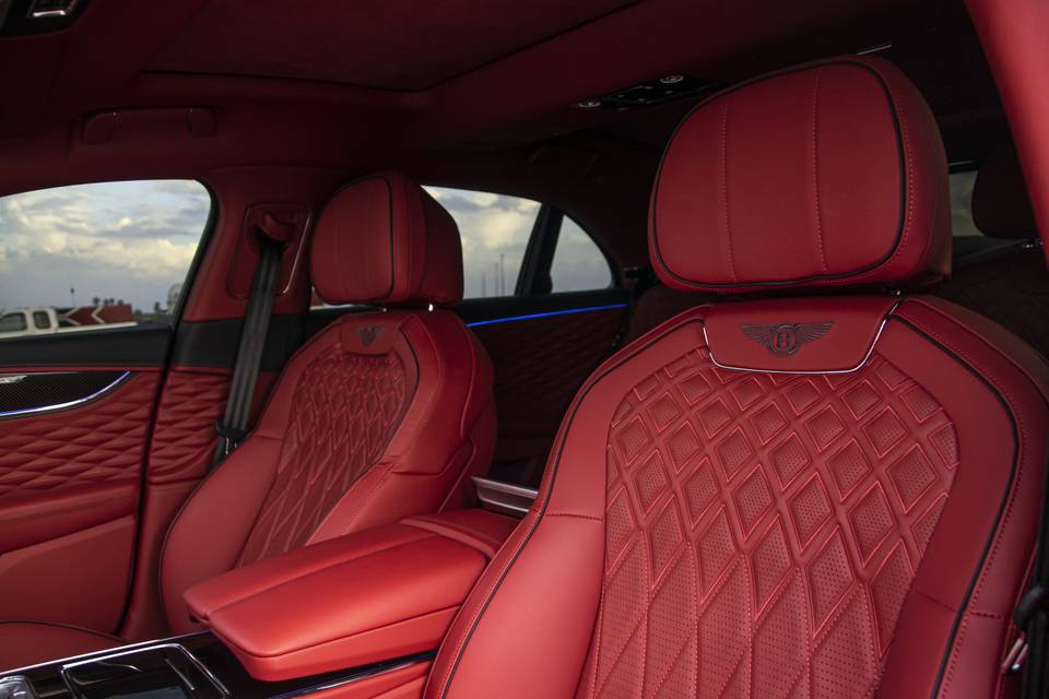 Bentley Spur Interior 3