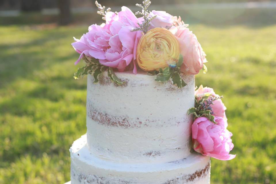 Pastel cake florals