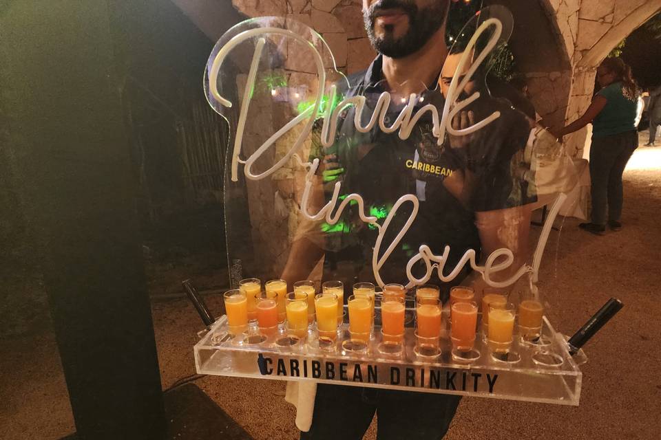 CD OPEN BAR