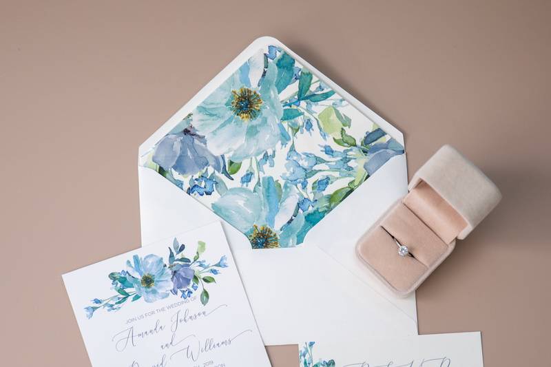 Blue floral flat set