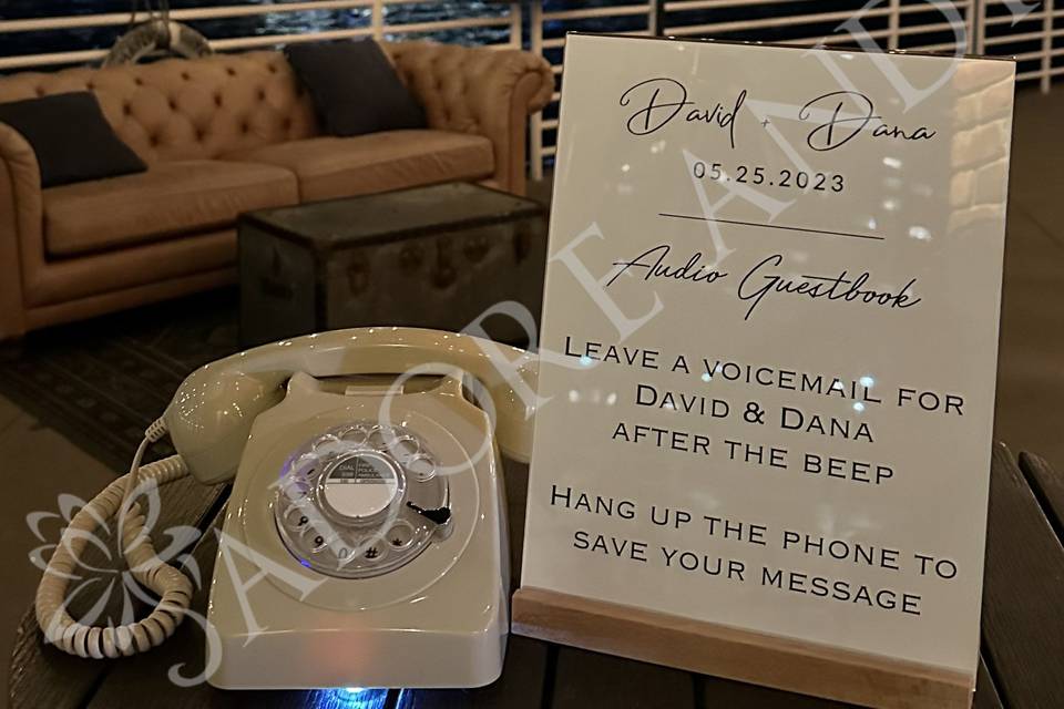 Audio guestbook at an event