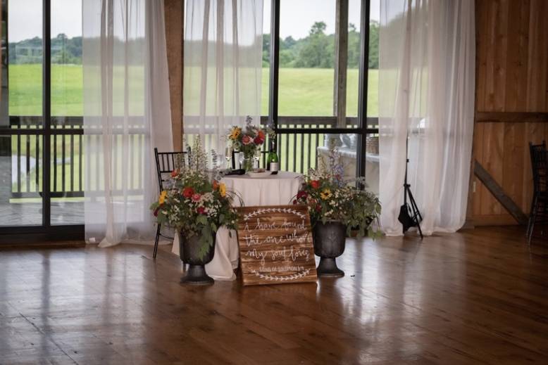 Sweetheart table