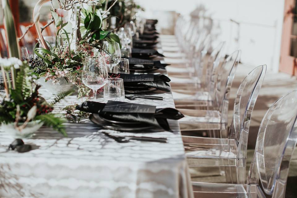 Head table arrangement