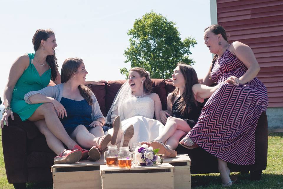 The bride with her bridesmaids