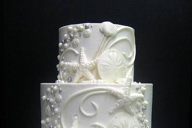 Wedding cake with beach details