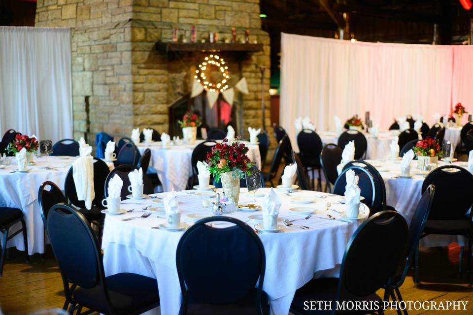 Dining area set-up at starved rock lodge & conference center